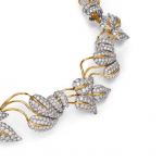 Vòng cổ lá bằng bạch kim  và vàng, đính kim cương 