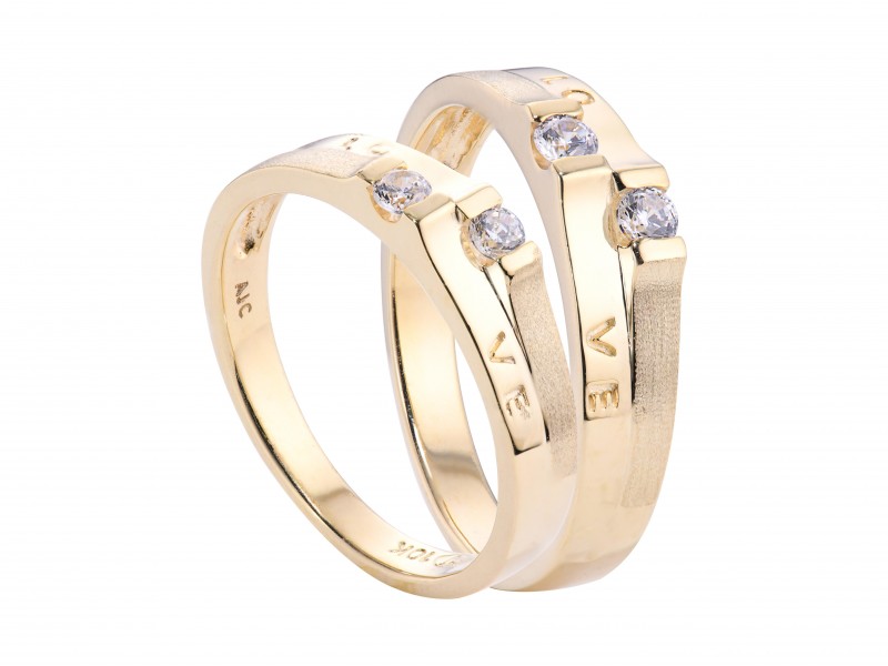 Nhan cuoi kep đinh đa đon Love 18k A358