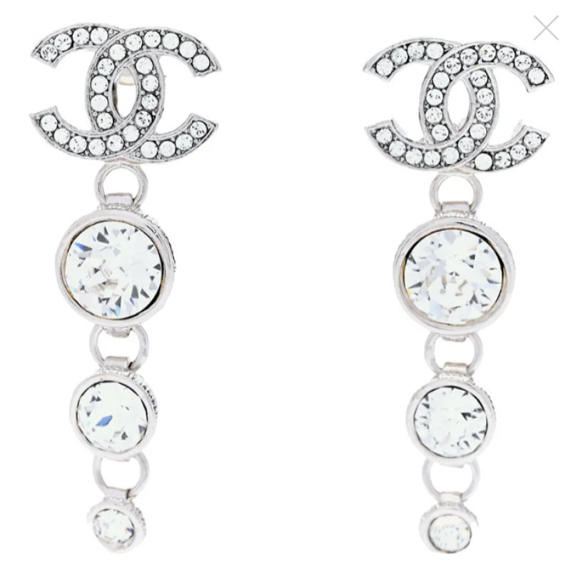 Khuyên Tai Nữ Chanel Silver Crystal Cc Drop Dangle Earrings Màu Bạc N-HM